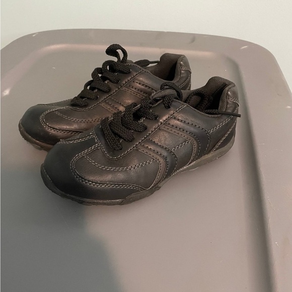 Black Sonoma boys/toddler‎ shoes size 12 - Picture 1 of 7